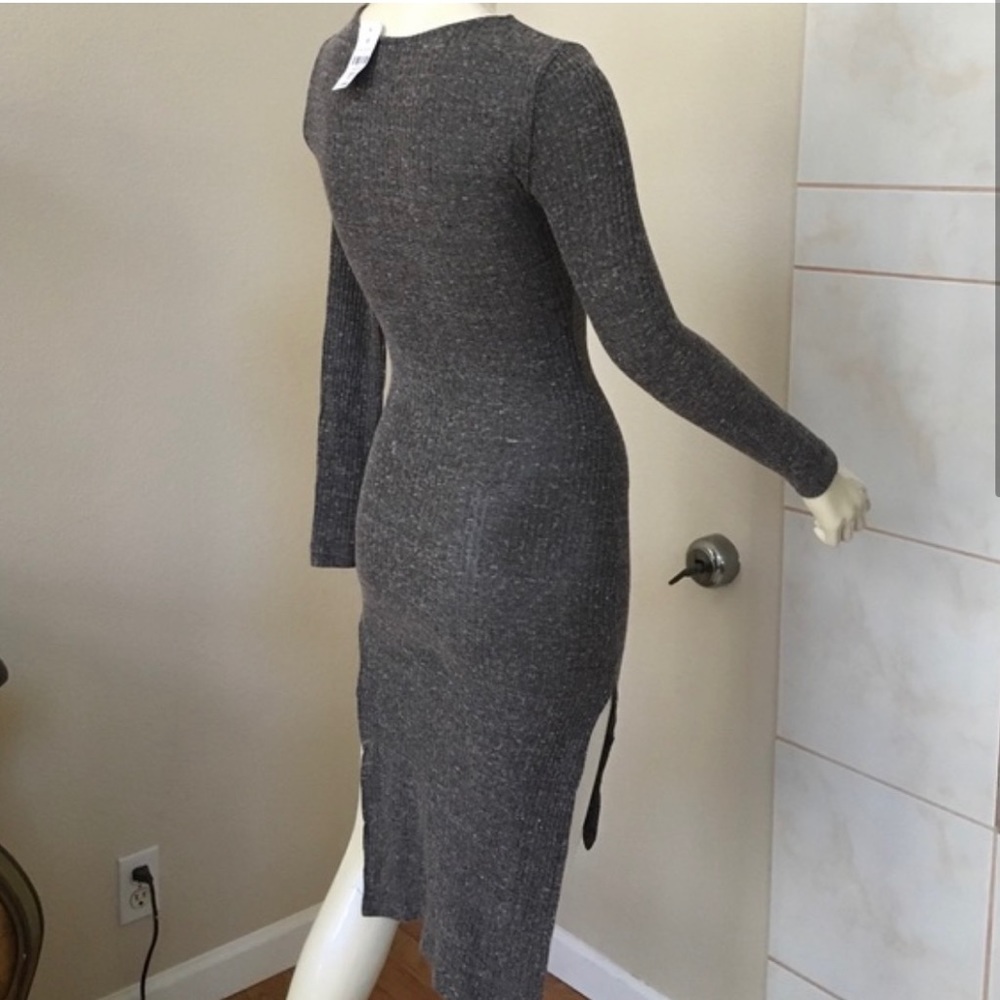 Dress - Picture 2 of 6
